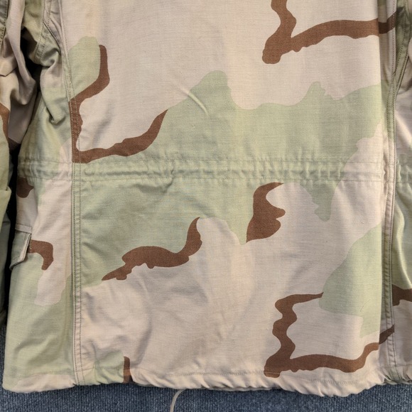 U.S. Air Force Men's Cold Weather Class 4 Field Coat Desert Camouflage M Short - Picture 8 of 15